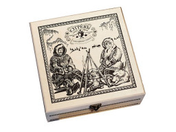 Подарочный набор c чаем "Сокровища Севера" в деревянной шкатулке